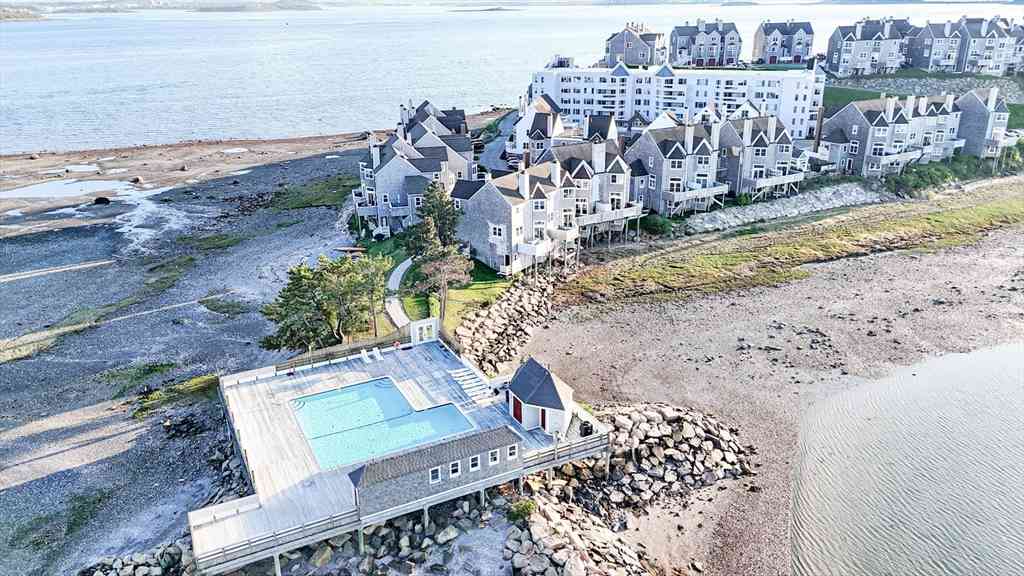 Condo For Sale - 1 Commodore Court #104<br/> Hull, MA 02045