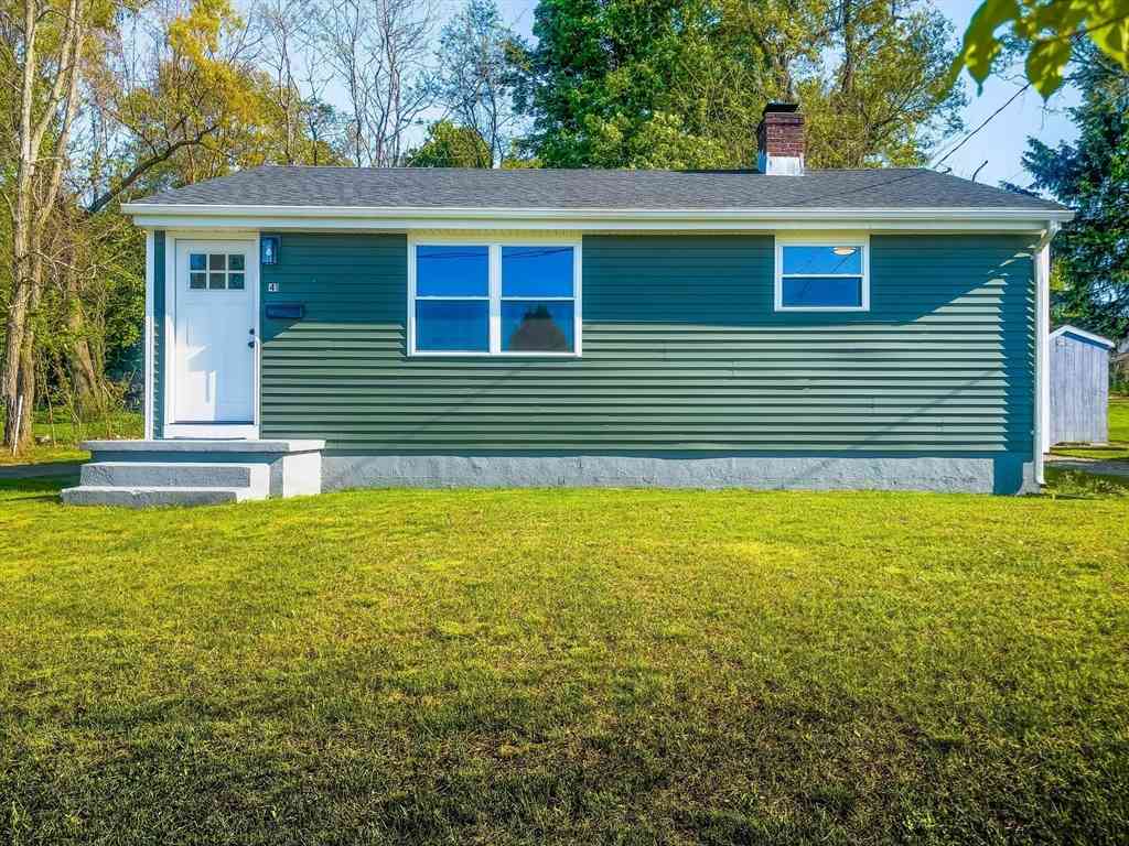 Homes For Sale - 41 Loretta St<br/> Hampden County, Springfield, MA 01118
