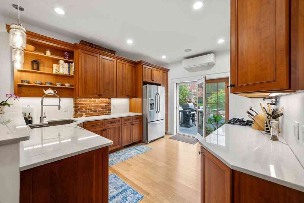 Homes For Sale - 823 East Third Street<br/> Boston, MA 02127