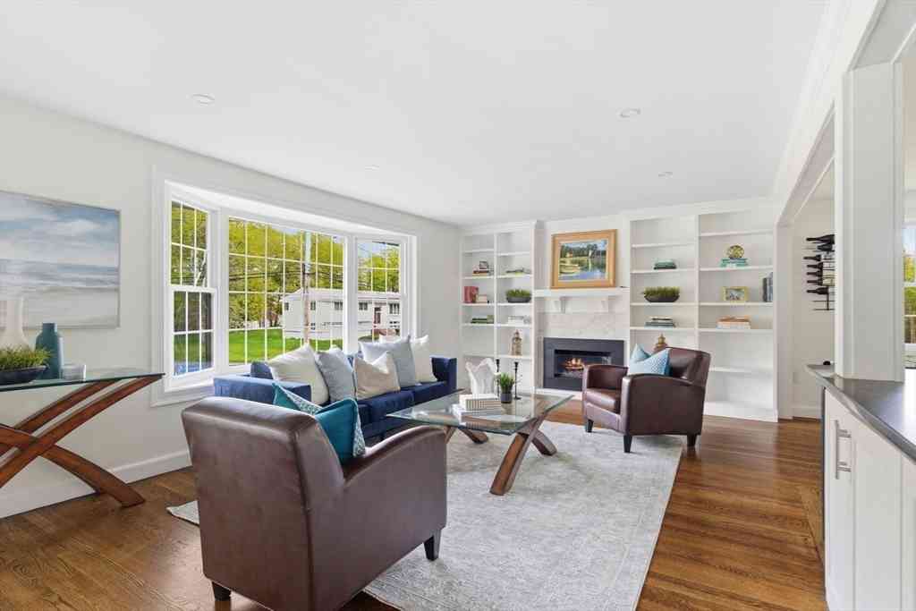 Homes For Sale - 59 Amor Rd<br/> Norfolk County, Milton, MA 02186