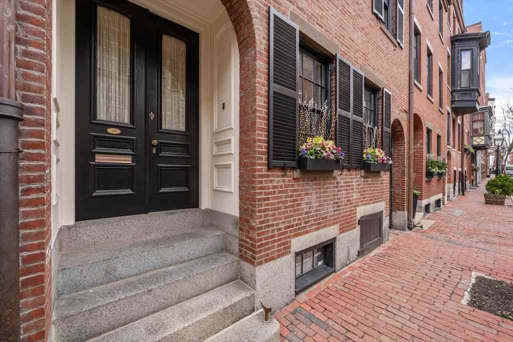 Homes For Sale - 14 Pinckney Street<br/> Boston, MA 02114