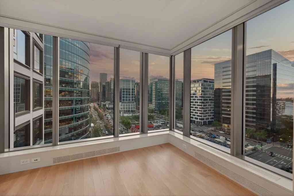 Condo For Sale - 133 Seaport Blvd #1208<br/> Boston, MA 02210