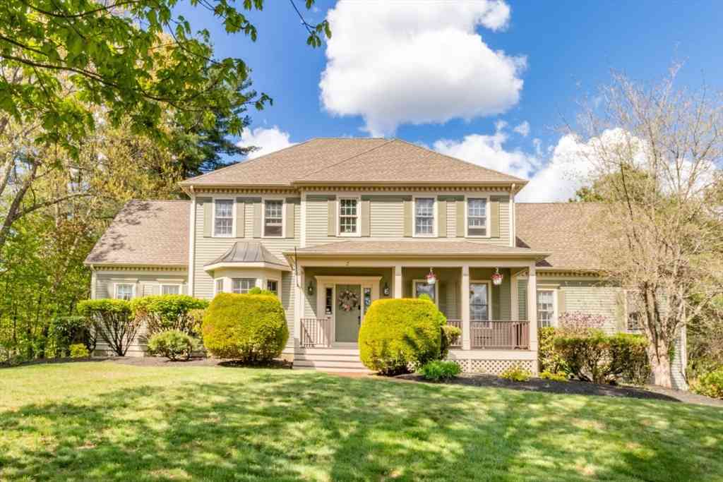 Homes For Sale - 2 Macintyre Dr<br/> Middlesex County, North Reading, MA 01864