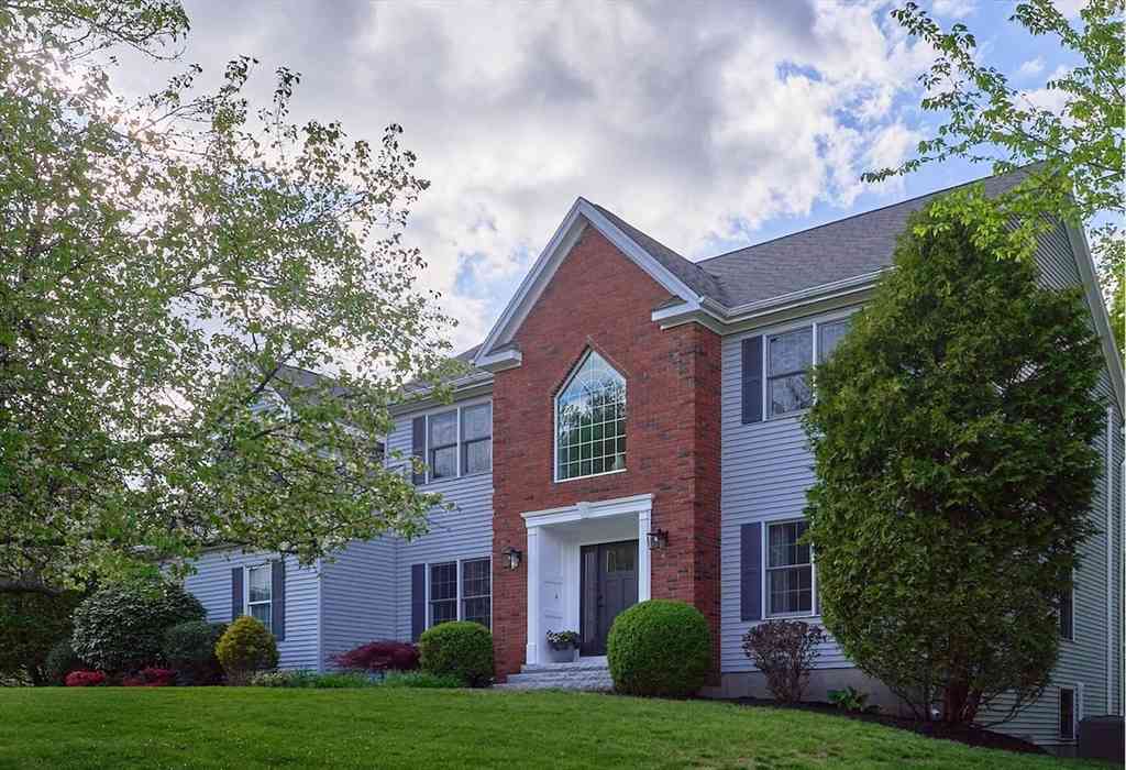 Homes For Sale - 6 Trowbridge Cir<br/> Worcester County, Shrewsbury, MA 01545