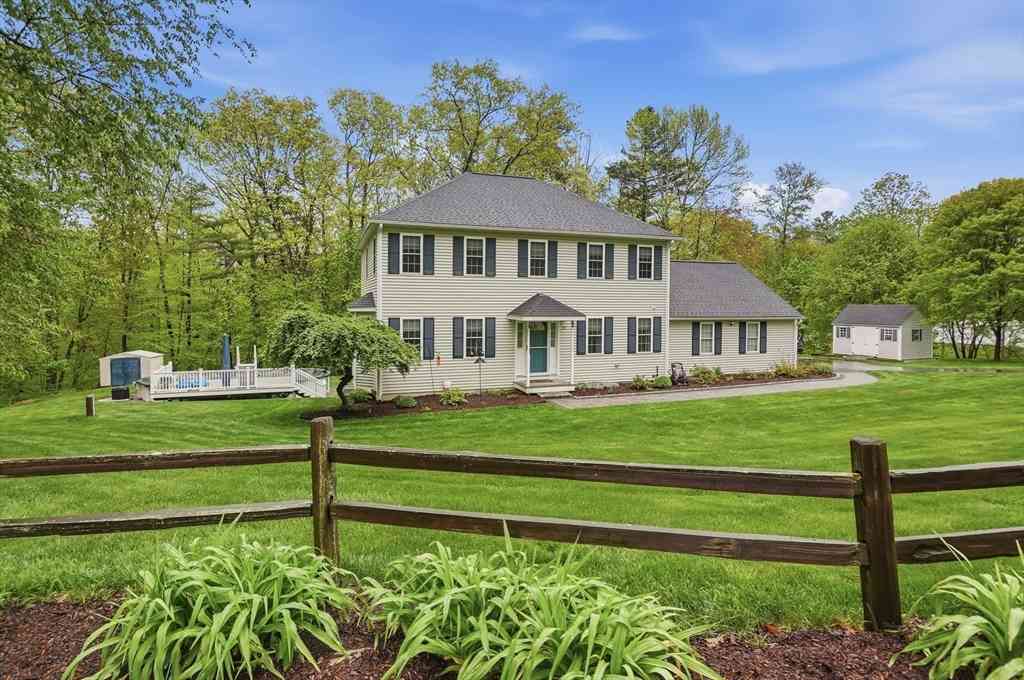 Homes For Sale - 97 Carroll Hill Rd<br/> Worcester County, Charlton, MA 01507