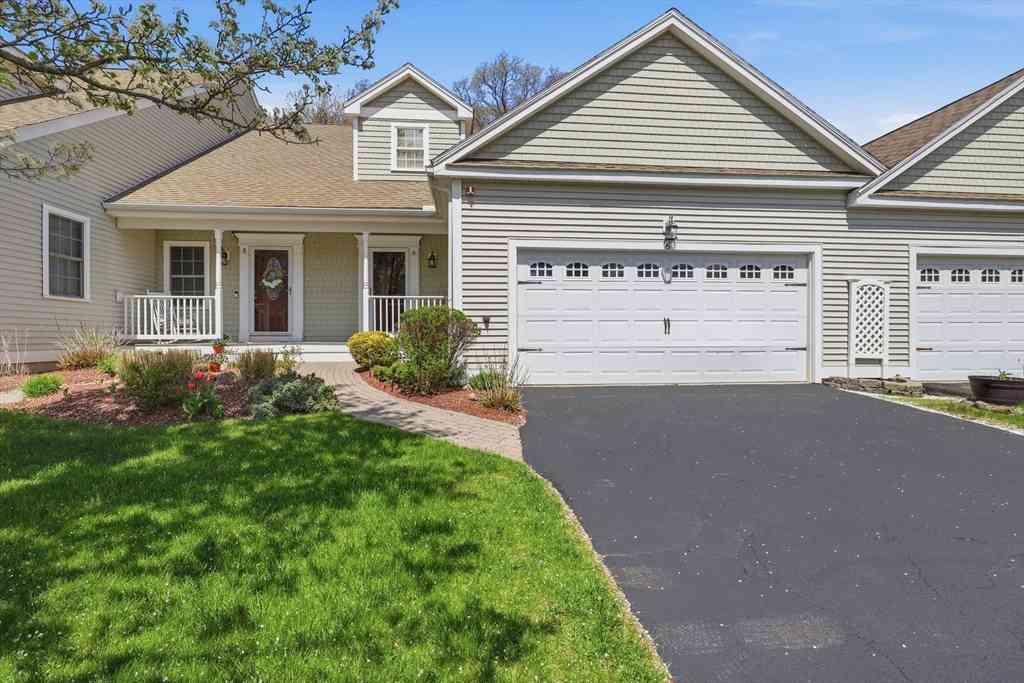 Condo For Sale - 6 Ashton Lane #6<br/> Millbury, MA 01527