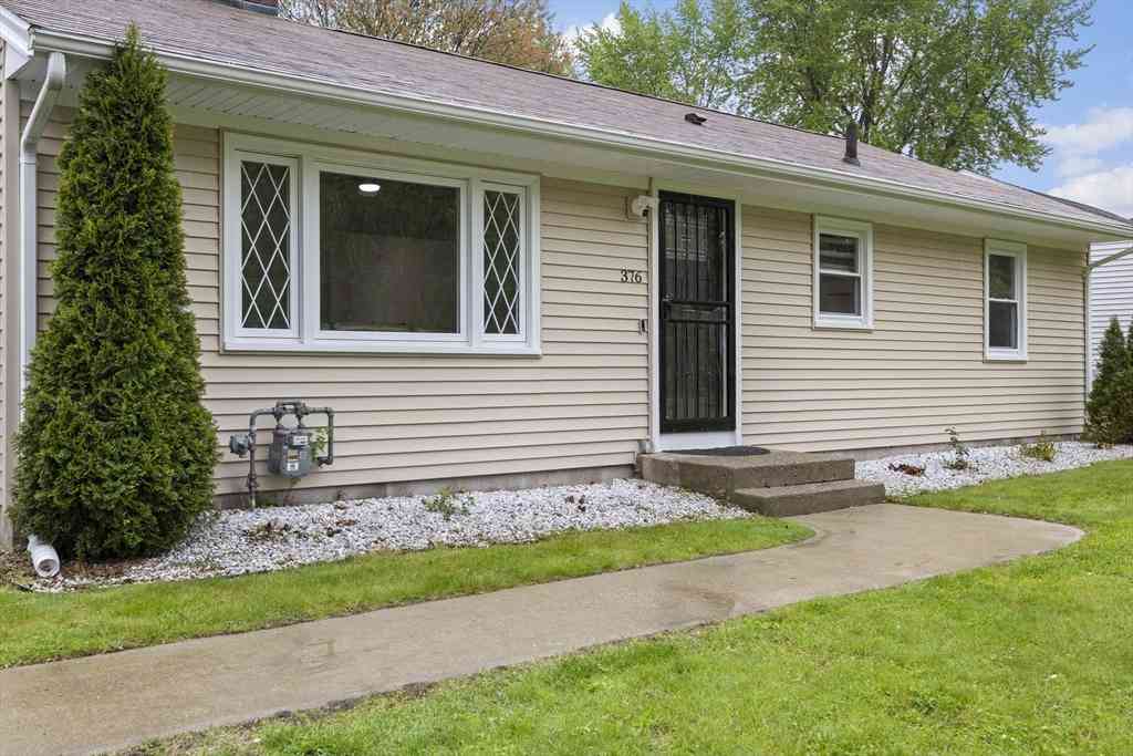 Homes For Sale - 376 Hermitage Dr<br/> Hampden County, Springfield, MA 01129