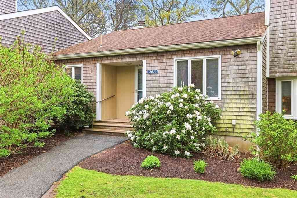 Homes For Rent - 263 Seaward Bend<br/> Barnstable County, Falmouth, MA 02536