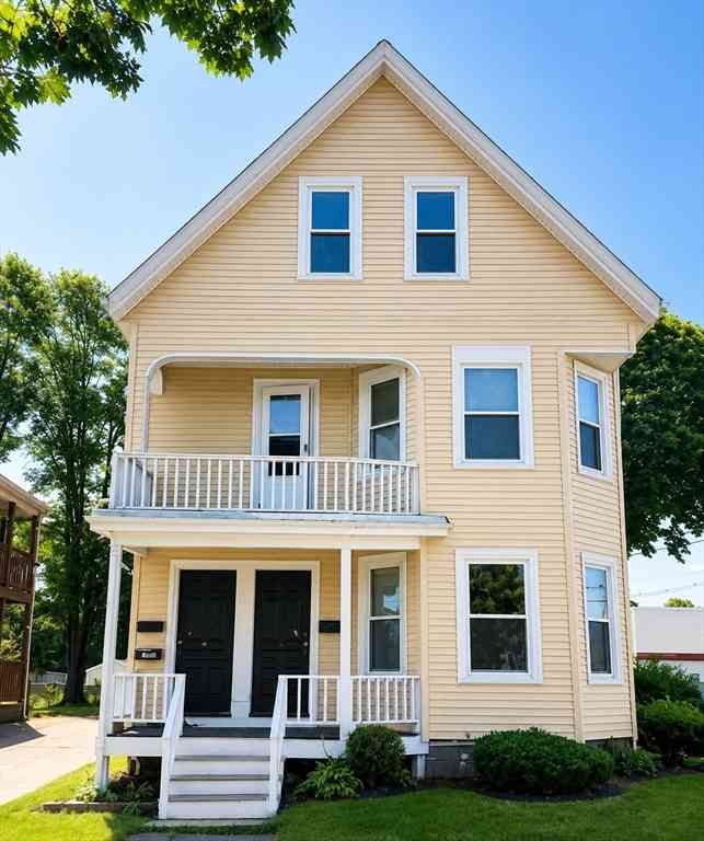 Apartment For Rent - 11 Holmes St #2<br/> Brockton, MA 02301