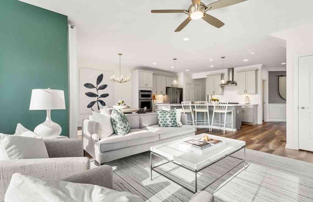 Condo For Sale - 15 Emerald Run #10<br/> Shrewsbury, MA 01545