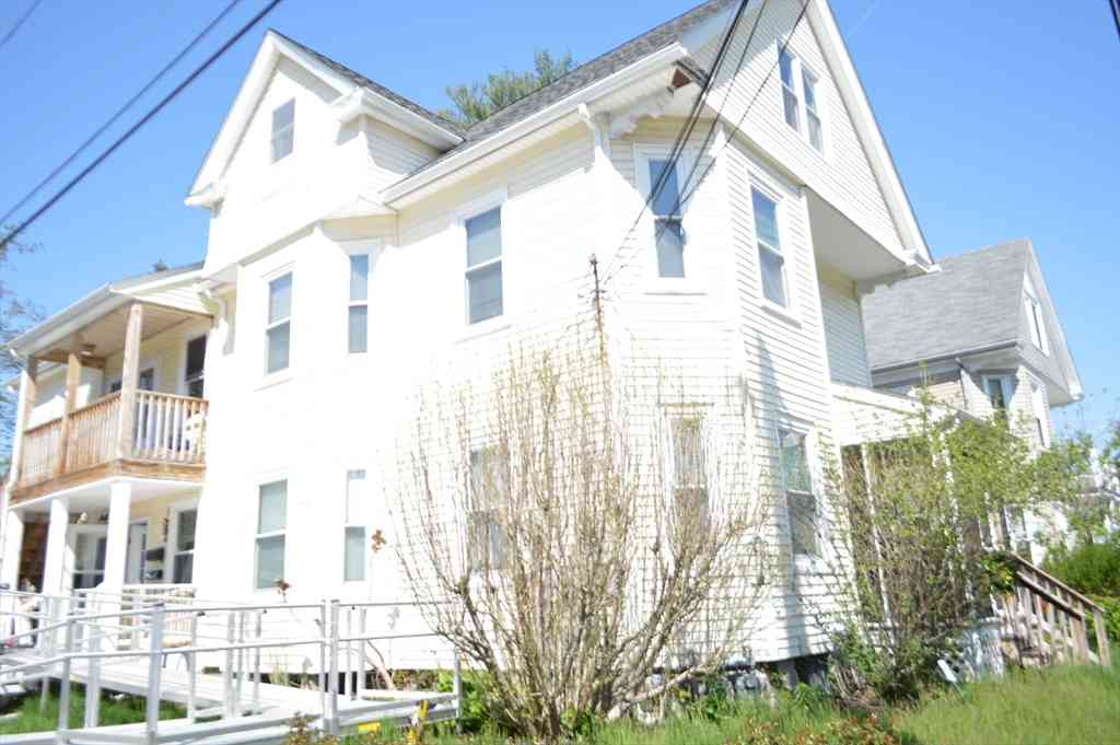 Apartment For Rent - 85 Richards Ave #2<br/> North Attleboro, MA 02760