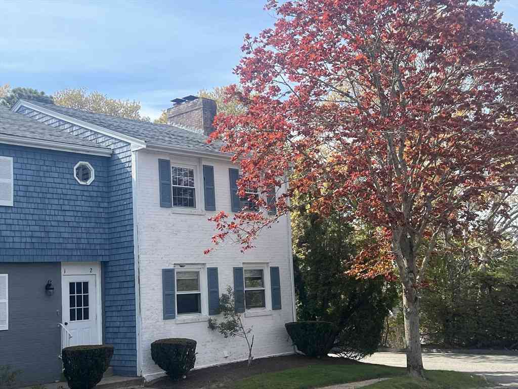 Condo For Sale - 1431 Iyannough Rd #1<br/> Barnstable, MA 02632