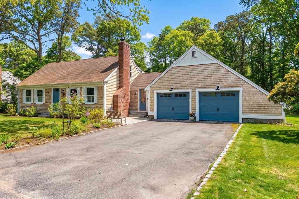 Homes For Sale - 31 Pine Street<br/> Barnstable County, Sandwich, MA 02563