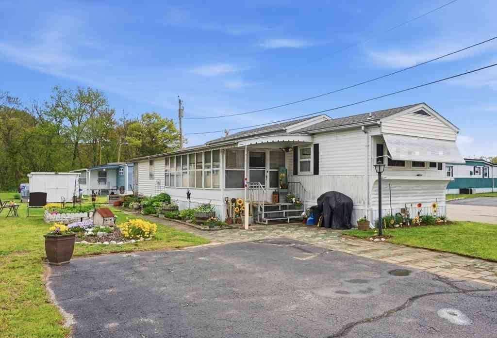 Mobile Home For Sale - 119 Rene Drive<br/> Attleboro, MA 02703