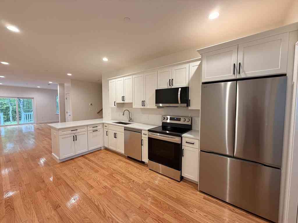 Homes For Sale - 711 Mount Hope St #11<br/> North Attleboro, MA 02760