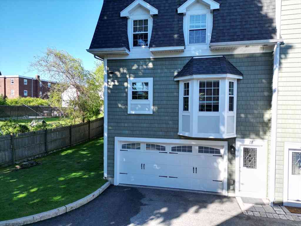 Condo For Sale - 580 Quarry St #18<br/> Norfolk County, Quincy, MA 02169