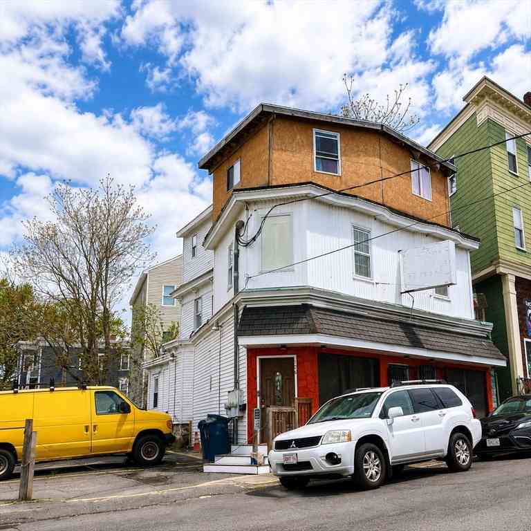 Multifamily For Rent - 106 E Haverhill<br/> Lawrence, MA 01841