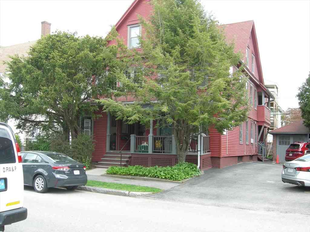 Homes For Rent - 66 Fruit St<br/> Worcester, MA 01609