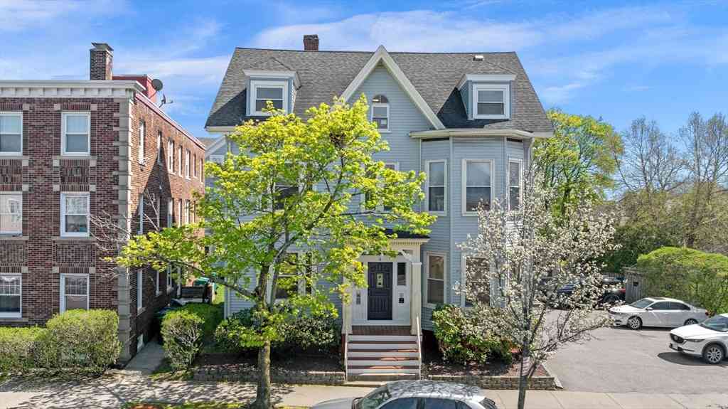 Homes For Rent - 4-4A Broad St<br/> Lynn, MA 01902