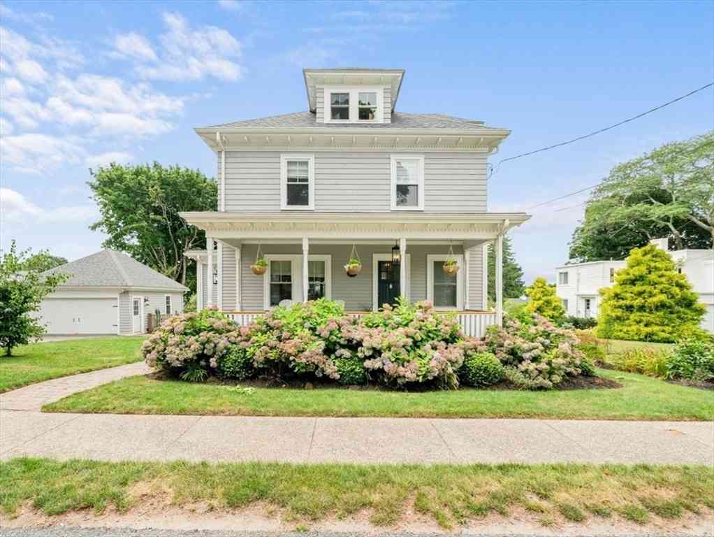 Homes For Rent - 548 Elm St<br/> Dartmouth, MA 02748