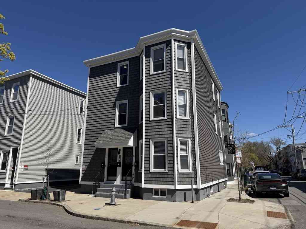 Multifamily For Rent - 27 Plymouth<br/> Cambridge, MA 02041