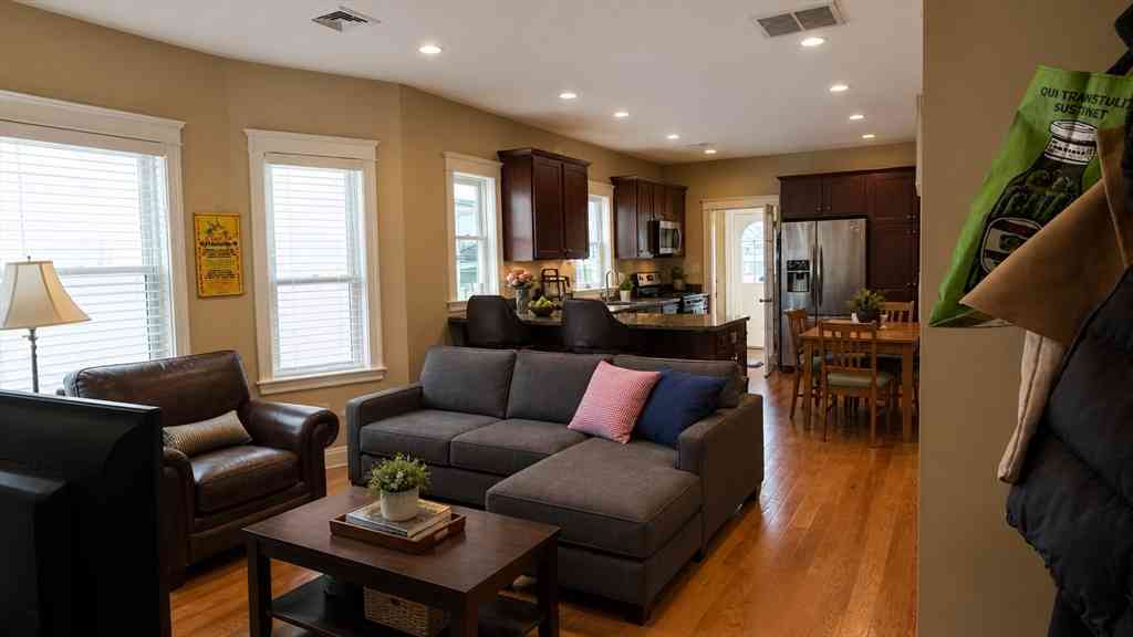 Homes For Rent - 113 Hillsdale Rd #1<br/> Somerville, MA 02144
