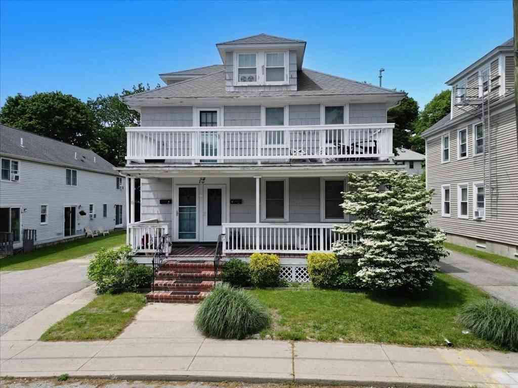 Multifamily For Sale - 16 Castle Street<br/> Plymouth, MA 02360