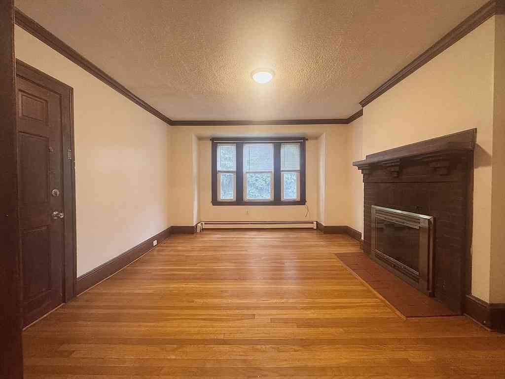 Apartment For Rent - 28 Alewife Brook Pkwy #2<br/> Cambridge, MA 02140
