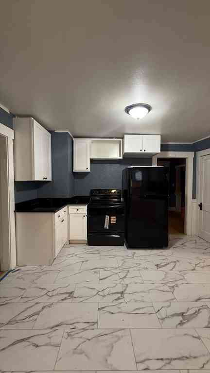 Apartment For Rent - 123 Everett St #1<br/> Southbridge, MA 01550