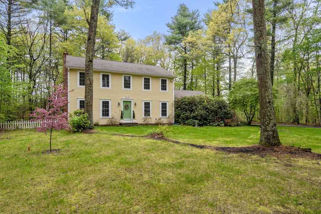 Homes For Sale - 731 Chicopee Row<br/> Middlesex County, Groton, MA 01450