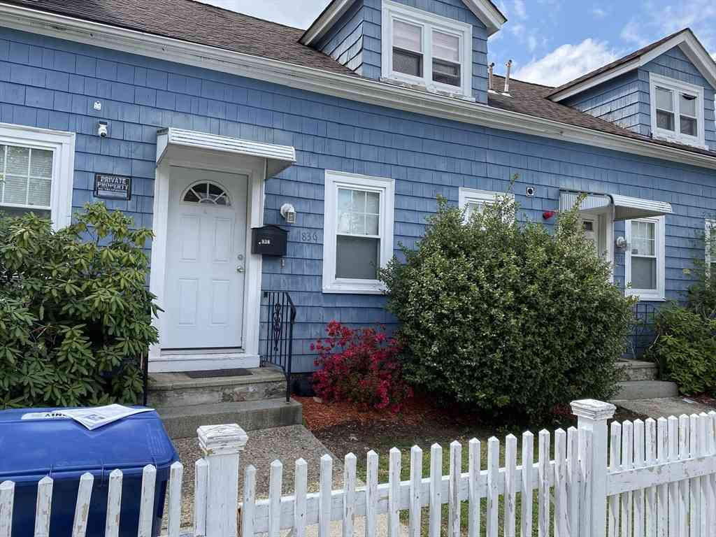 Apartment For Rent - 836 Main #836<br/> Melrose, MA 02176