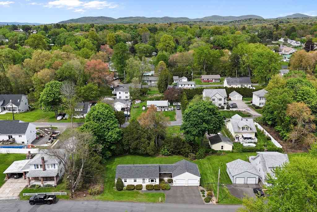 Homes For Sale - 11 Pershing Ave<br/> Hampshire County, South Hadley, MA 01075