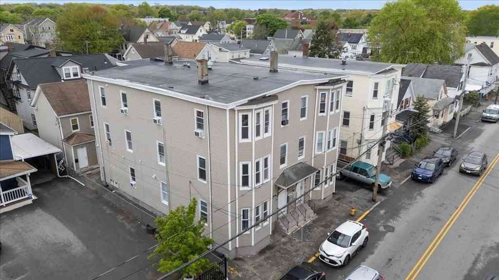 Homes For Rent - 246-254 Salem St<br/> Lawrence, MA 01843