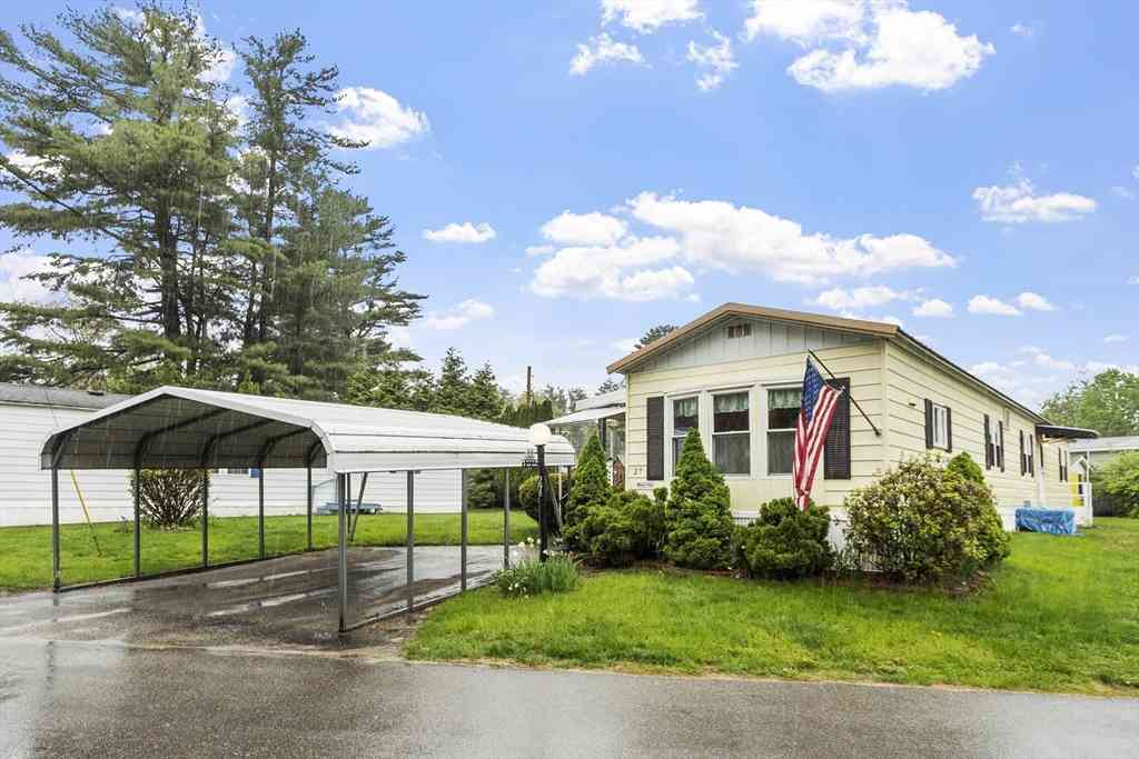 Mobile Home For Sale - 27 Lisa Circle<br/> Essex County, Merrimac, MA 01860