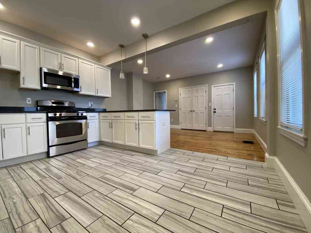 Apartment For Rent - 10 Howell Court #1<br/> Chelsea, MA 02150