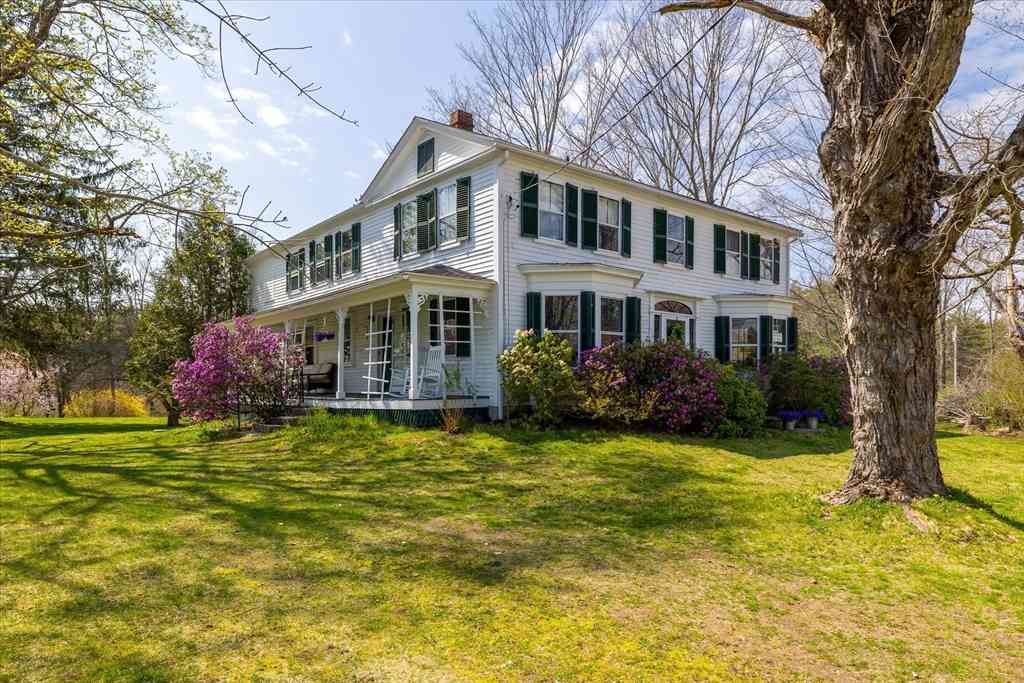Homes For Sale - 23 The Cmn<br/> Worcester County, Royalston, MA 01368