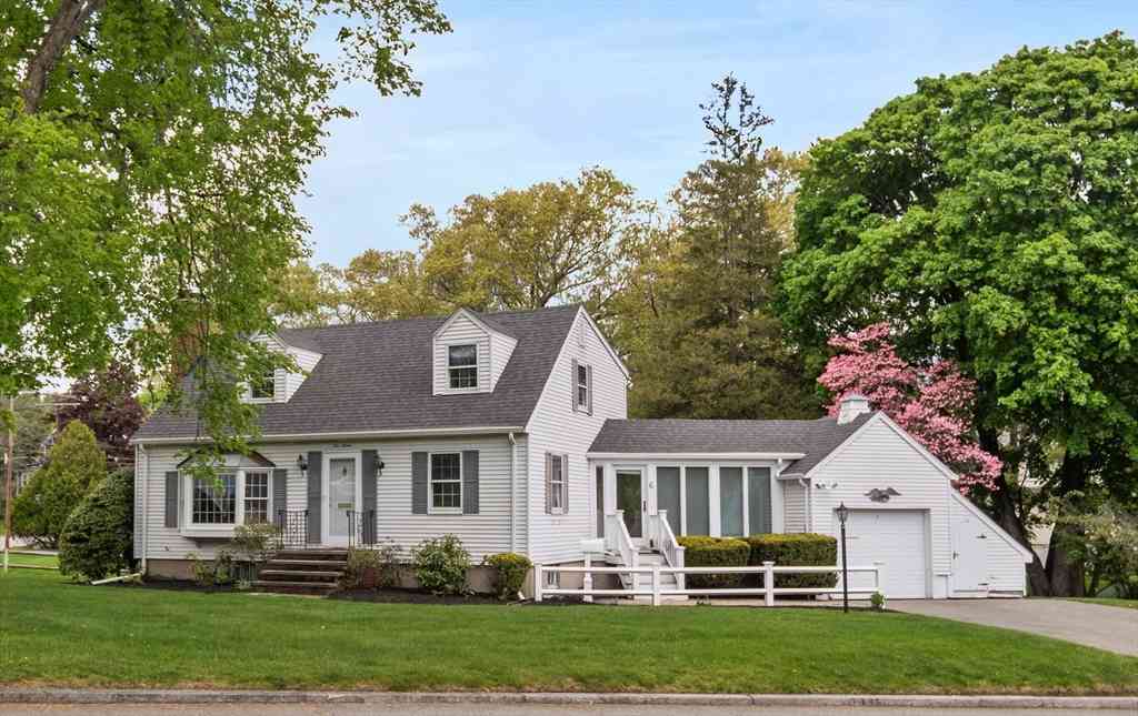 Homes For Sale - 6 Alden Lane<br/> Winchester, MA 01890