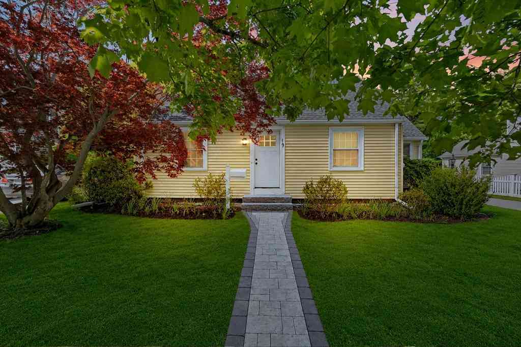 Homes For Sale - 19 Wilbur St<br/> Bristol County, Easton, MA 02356
