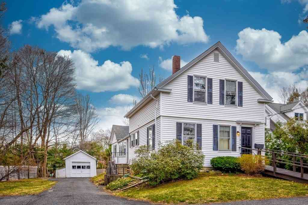 Homes For Sale - 8 Pike St<br/> Hopkinton, MA 01748