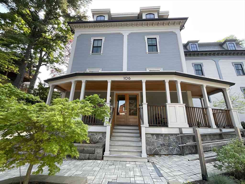 Condo For Sale - 106 Forest Hills St #101<br/> Boston, MA 02130
