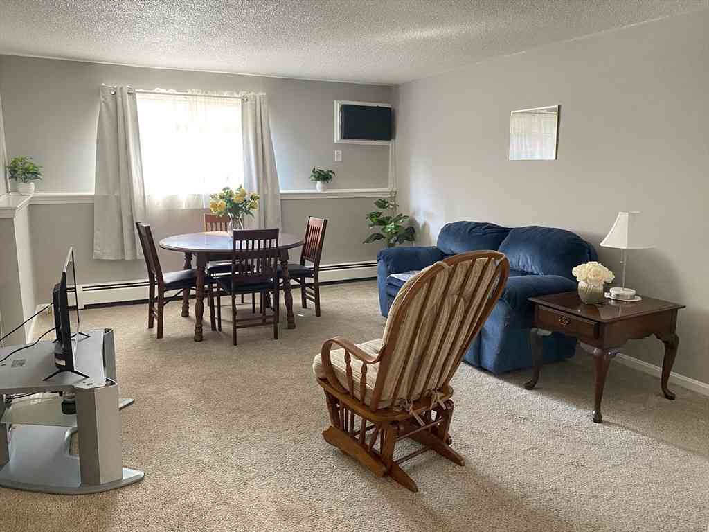 Condo For Sale - 635 West Lowell Ave #7<br/> Haverhill, MA 01832