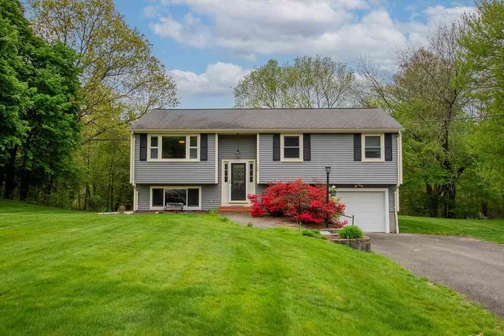 Homes For Sale - 108 Bayberry Road<br/> North Attleboro, MA 02760