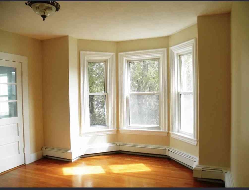 Apartment For Rent - 129 Brown St. #2<br/> Waltham, MA 02452