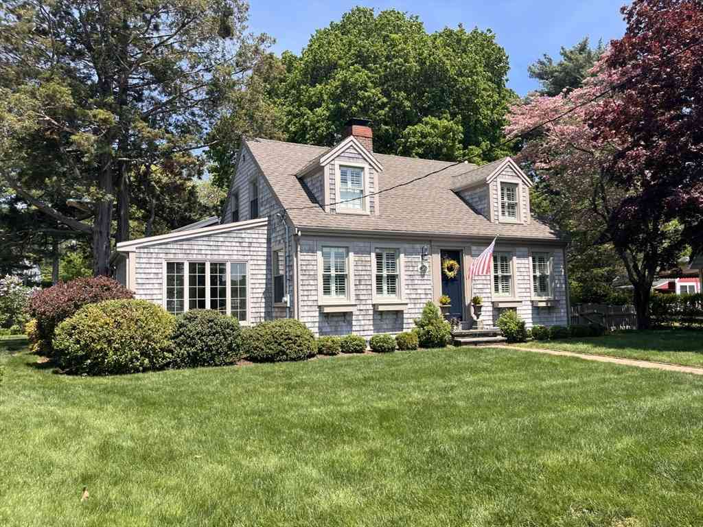 Homes For Sale - 36 Burr Road<br/> Hingham, MA 02043