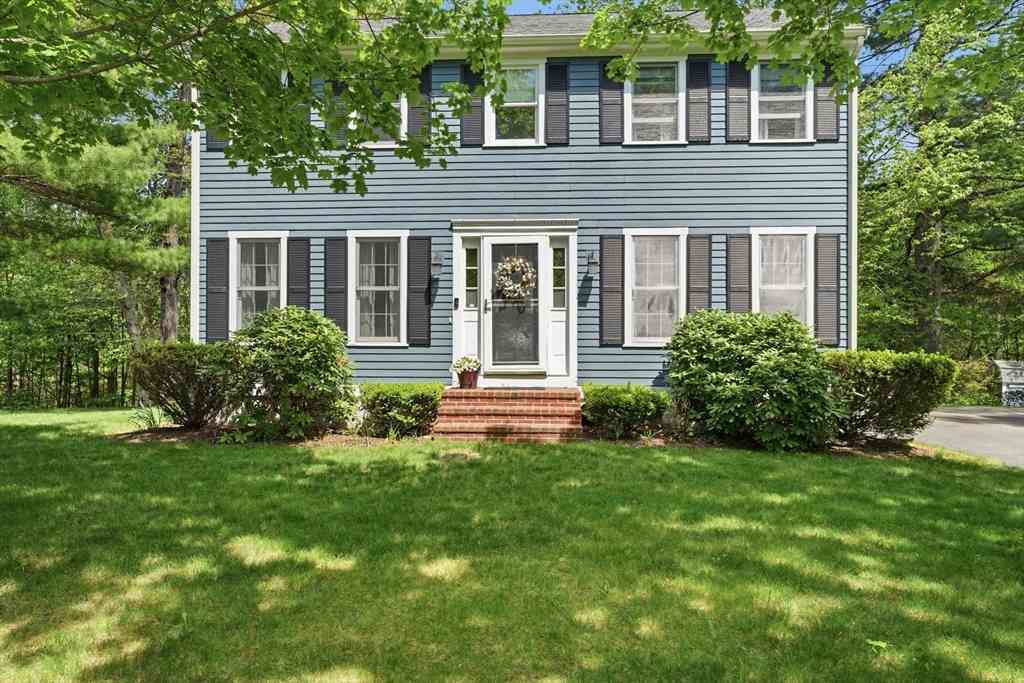 Homes For Sale - 44 Morningside Dr<br/> Plymouth County, Rockland, MA 02370