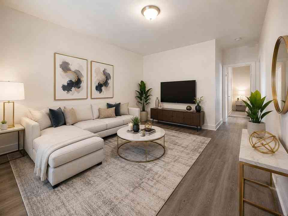 Apartment For Rent - 128 Shawmut St #2<br/> Chelsea, MA 02150