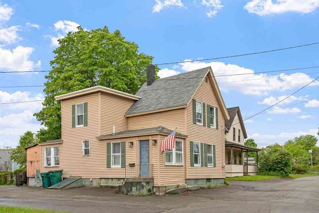 Homes For Sale - 77 Mack Rd<br/> Fitchburg, MA 01420