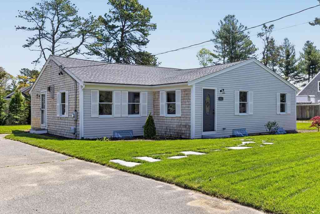 Homes For Sale - 114 Orchard<br/> Barnstable, MA 02649