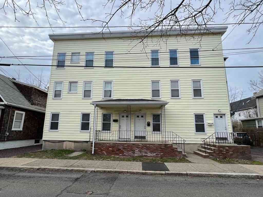 Apartment For Rent - 12 Forrest St. #1<br/> Winthrop, MA 02152