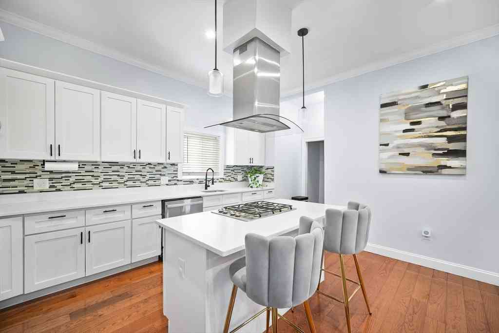 Condo For Sale - 1008-1010 River St #1<br/> Boston, MA 02136